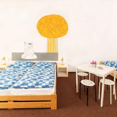 Downtown אכסניה